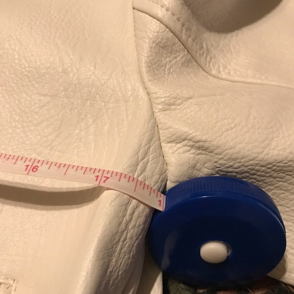 Christmas gift alert!! NWT white biker style faux leather jacket - Picture 12 of 15